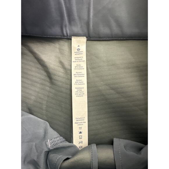 NWT Lululemon Shape Shorts 3” Sterling Grey and Black Stripe Shorts _ Size 4 - Picture 6 of 10